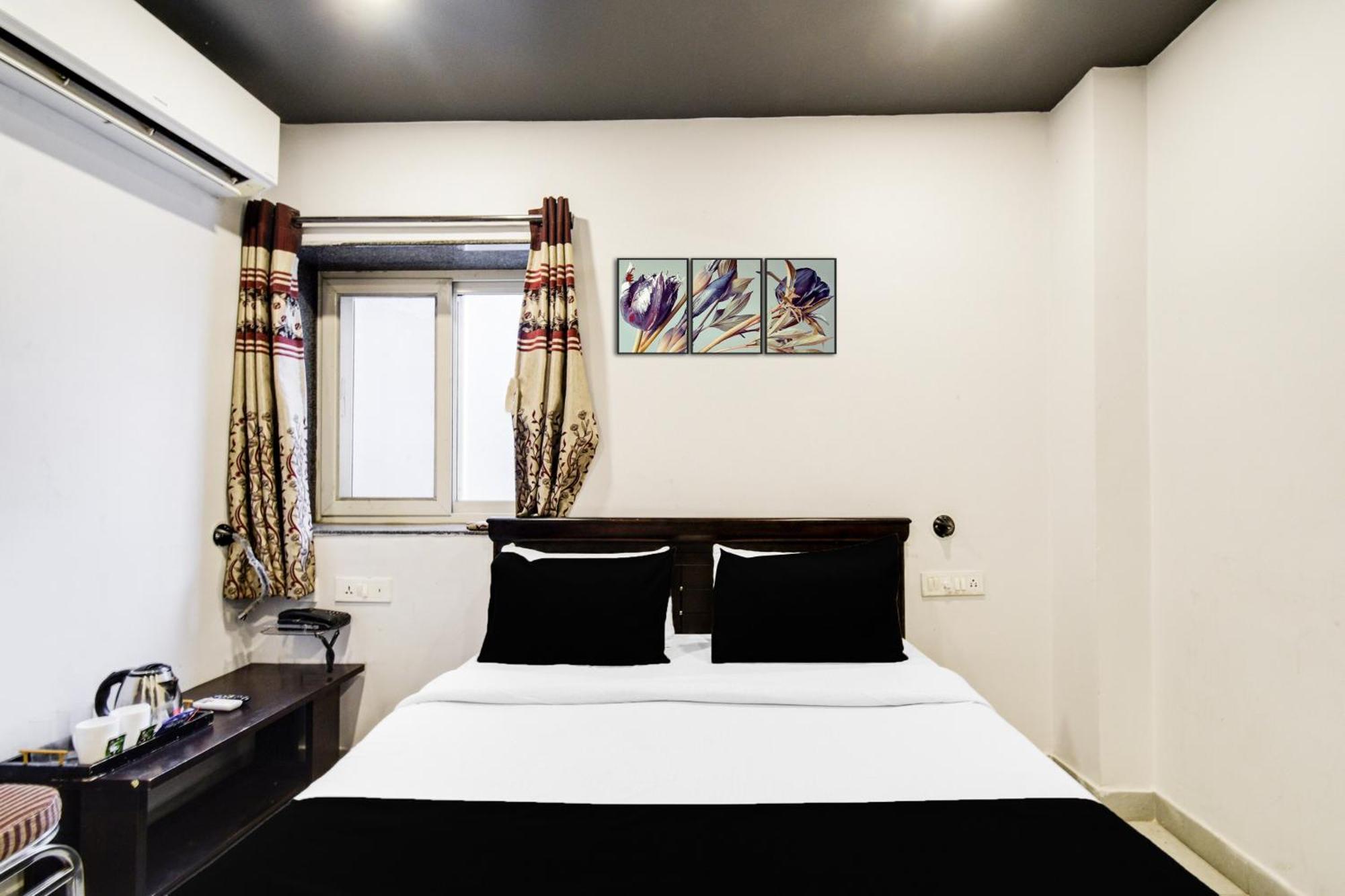 Super Townhouse Alwal Road Hotel Trimulgherry Luaran gambar